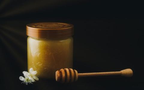 قیمت عسل آویشن رایحه خوانسار + خرید و فروش